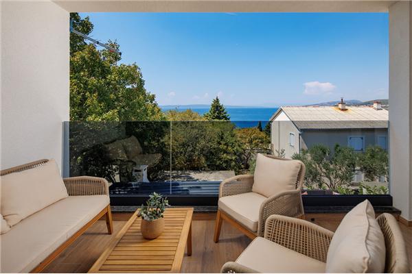 House K1, for 12 persons