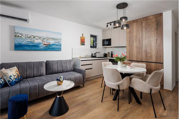 House K1, for 12 persons