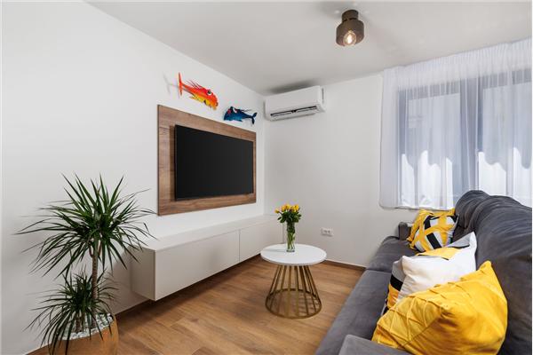 House K1, for 12 persons