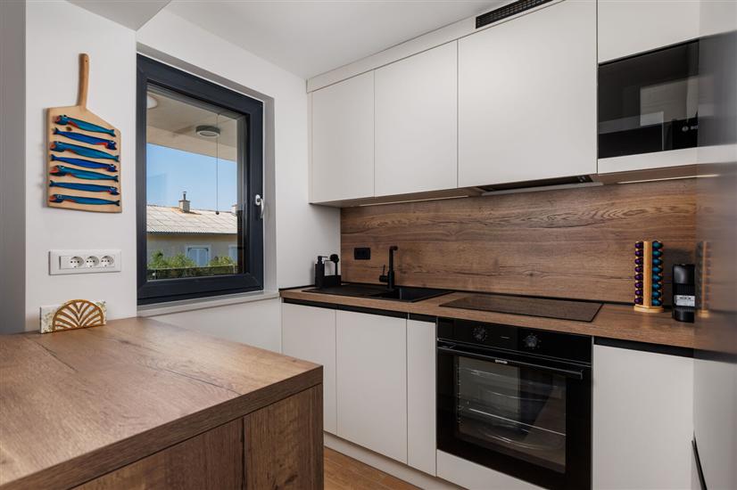 House K1, for 12 persons