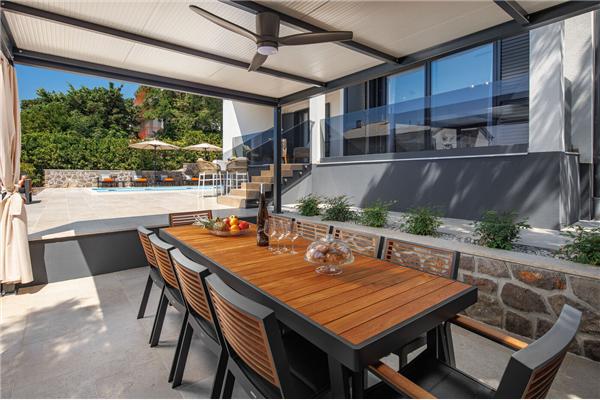 House K1, for 12 persons