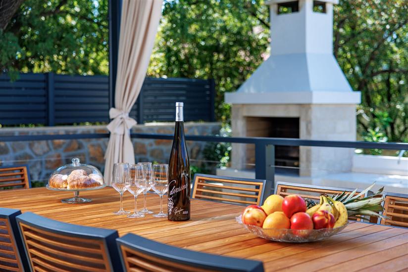 House K1, for 12 persons