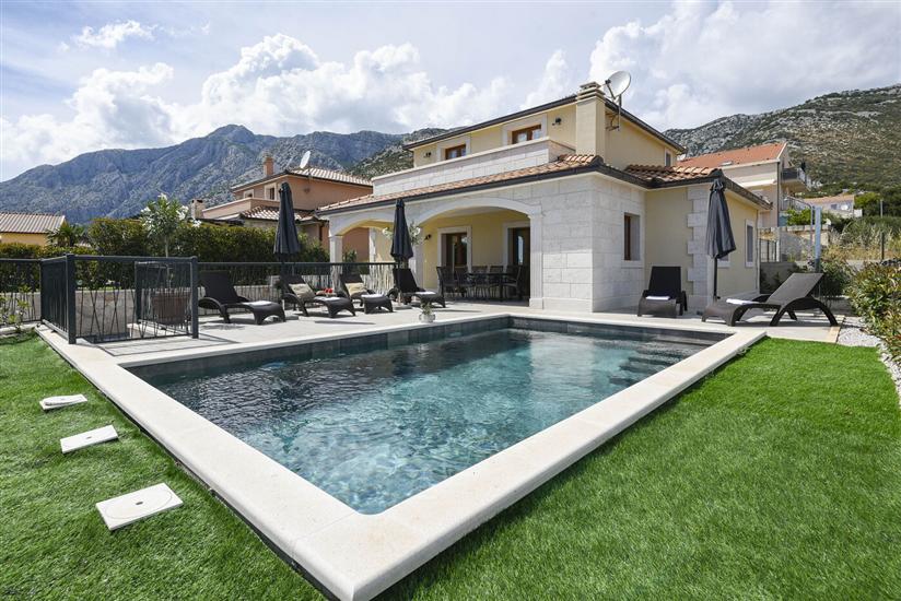 Villa Luxury Holiday Villa Perla