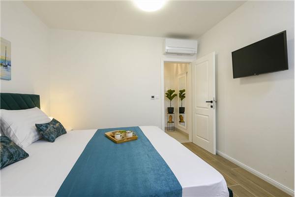 House K1, for 8 persons
