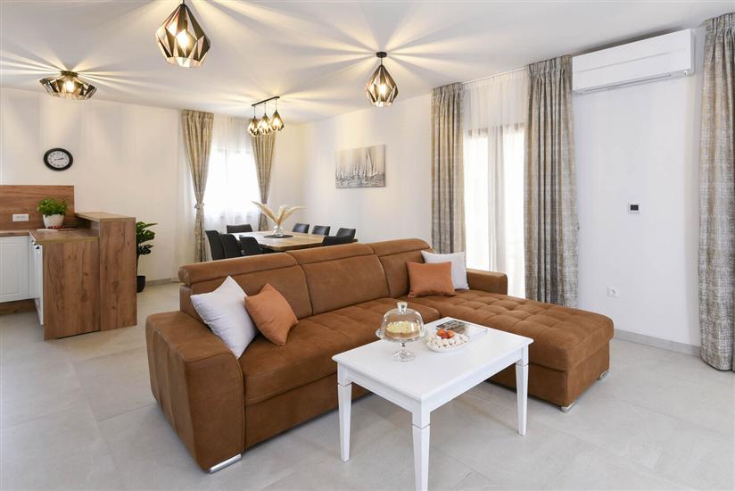House K1, for 8 persons