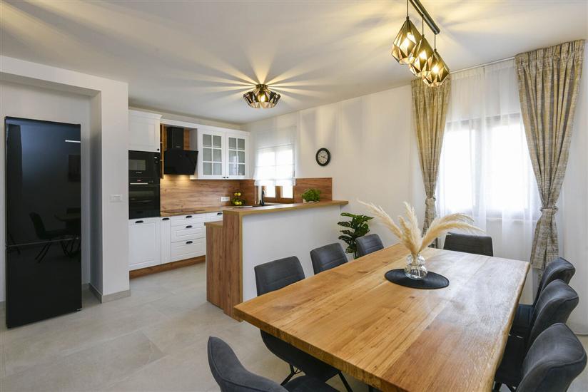 House K1, for 8 persons
