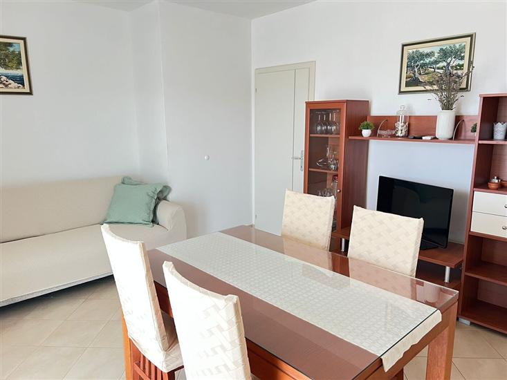 Apartment A1, for 5 persons