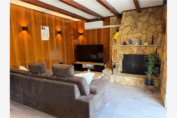 House K1, for 12 persons