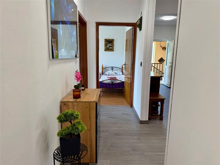 House K1, for 12 persons
