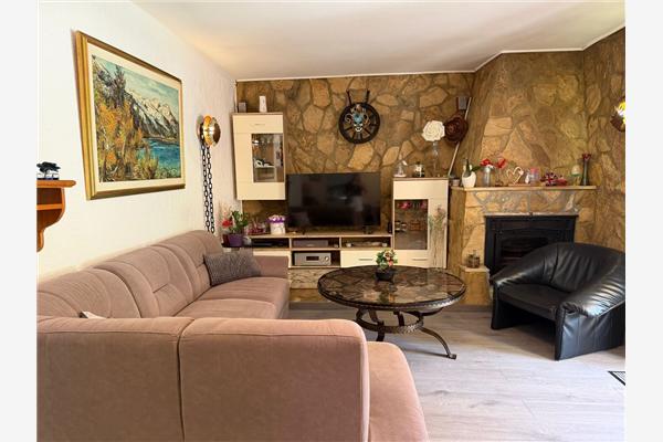 House K1, for 12 persons