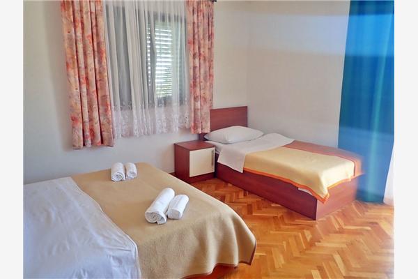 Apartment A2, for 4 persons