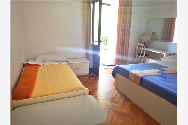 Apartment A4, for 4 persons