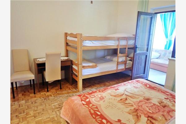 Apartment A5, for 4 persons