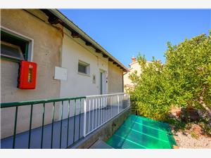 Apartment Sea View Rabac, Size 50.00 m2, Airline distance to the sea 100 m, Airline distance to town centre 200 m