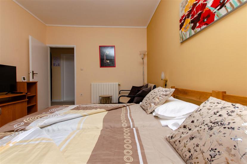 Apartment A2, for 4 persons