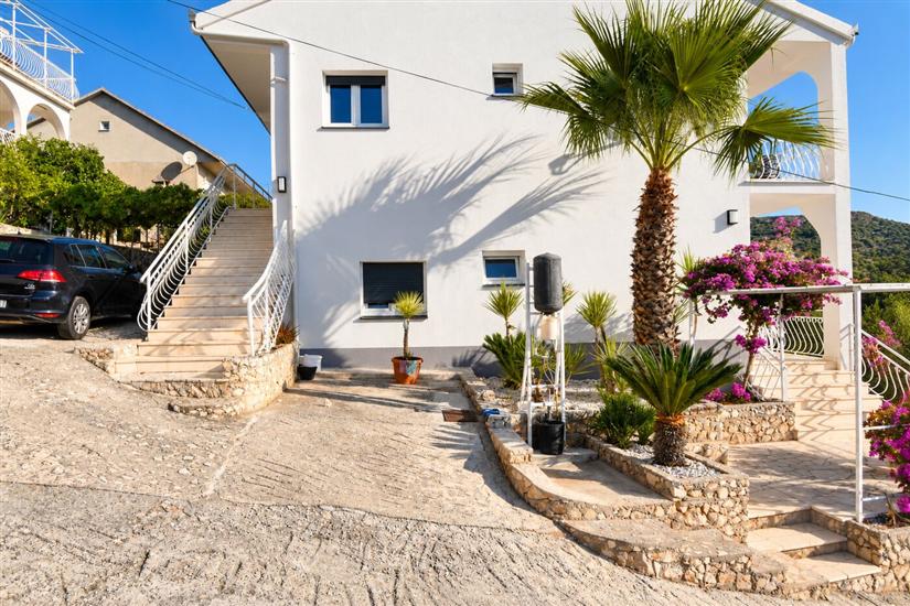 Apartments Marinea