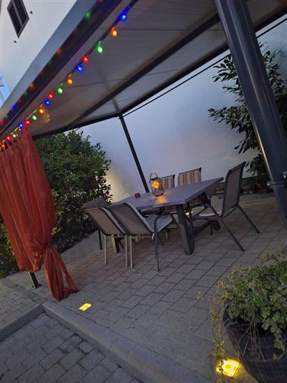 Apartments Neve Beachfront