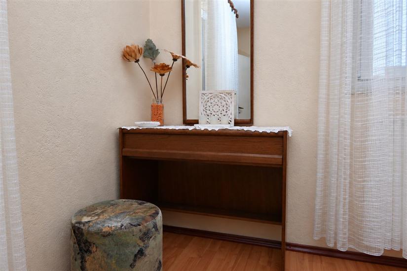 Apartment A1, for 5 persons