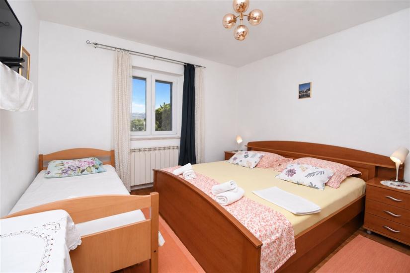 Apartment A1, for 5 persons
