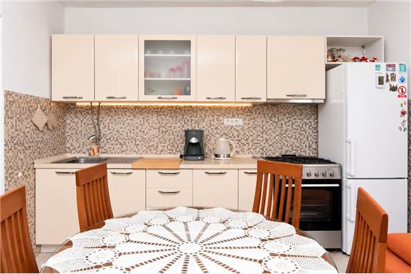 Apartment A1, for 5 persons
