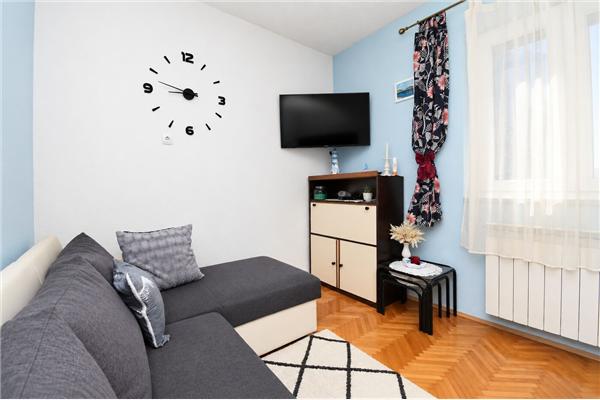 Apartment A1, for 5 persons