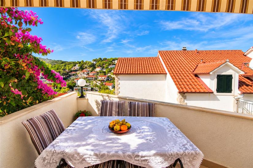 Apartment A1, for 5 persons