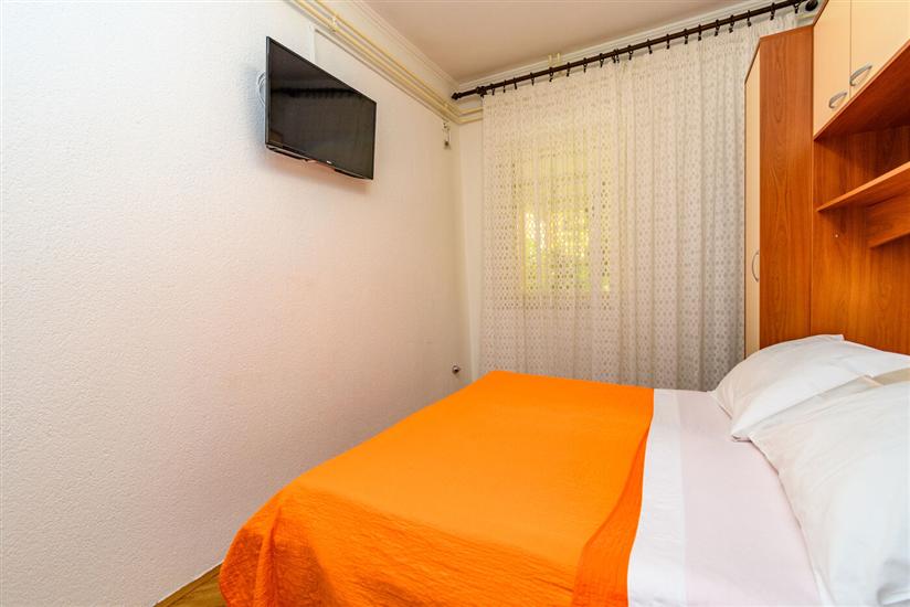 Apartment A1, for 6 persons