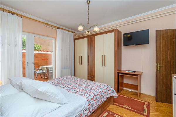 Apartment A1, for 6 persons