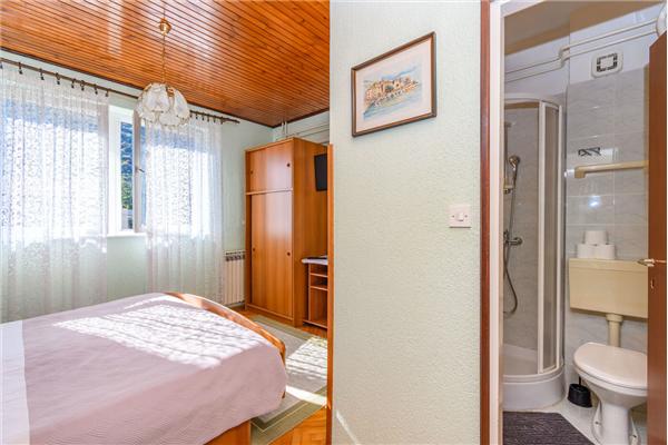 Apartment A1, for 6 persons