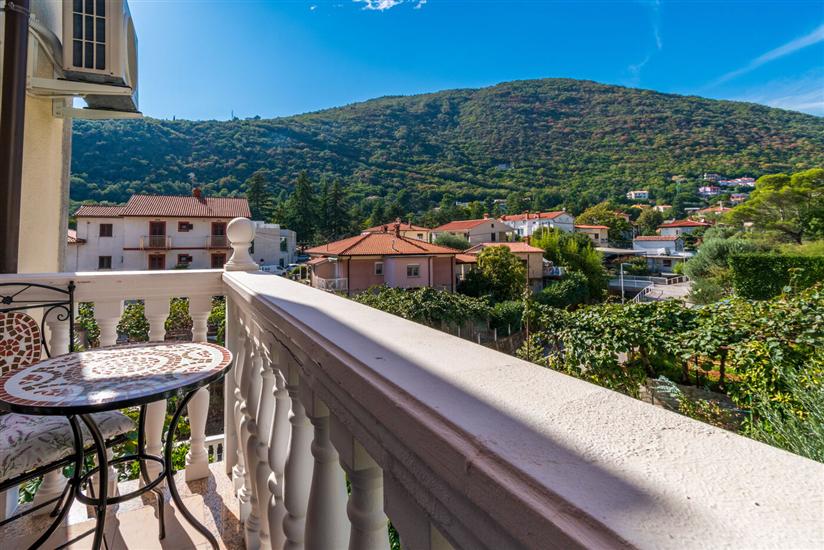 Apartment A1, for 6 persons
