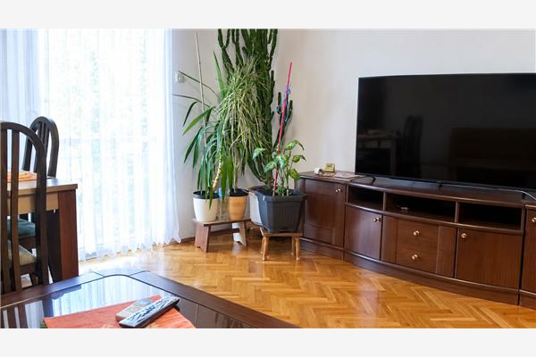 Apartment A1, for 5 persons