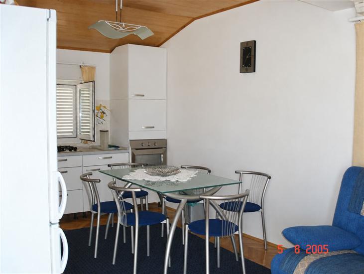 Apartment A2, for 4 persons