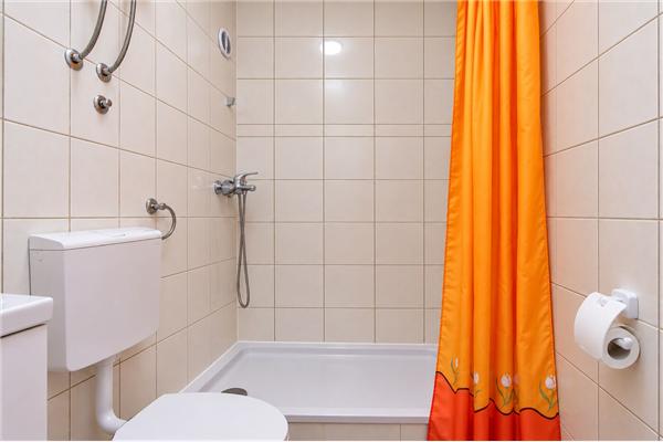 Apartment A2, for 3 persons
