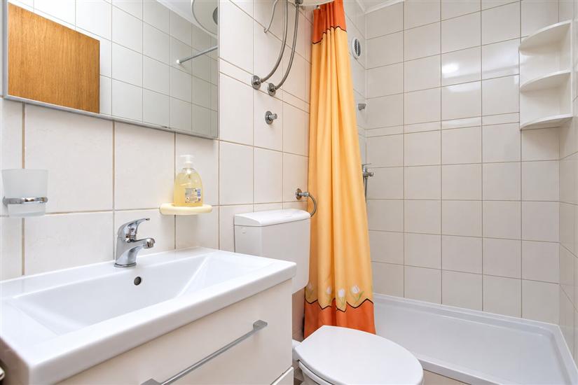 Apartment A2, for 3 persons