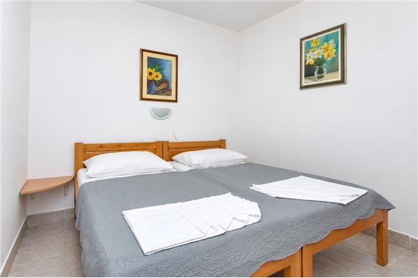 Apartment A2, for 3 persons