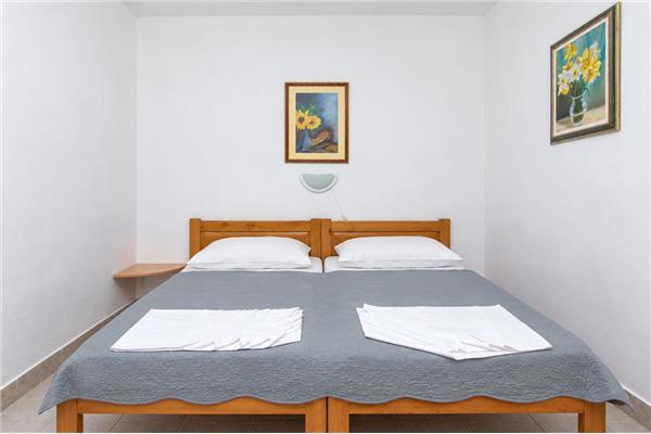 Apartment A2, for 3 persons