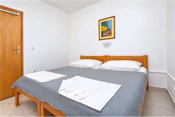 Apartment A2, for 3 persons