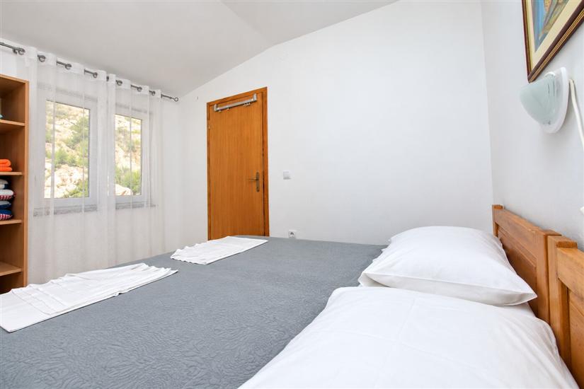 Apartment A2, for 3 persons