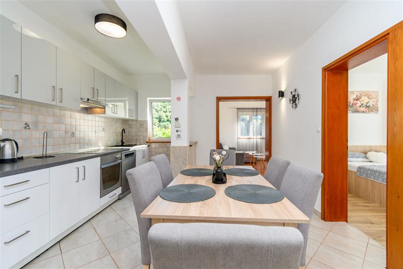 Apartment A5, for 4 persons