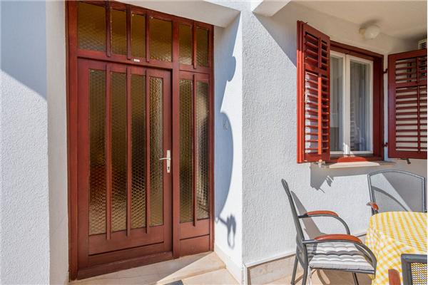 Apartment A1, for 5 persons