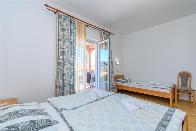 Apartment A1, for 5 persons