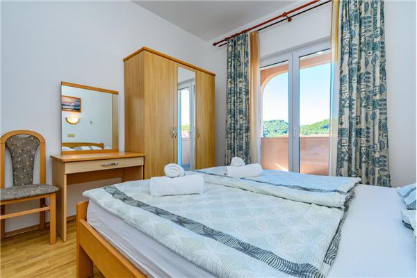 Apartment A1, for 5 persons