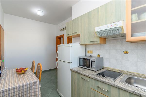 Apartment A1, for 5 persons