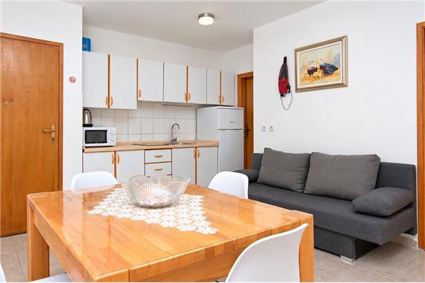 Apartment A2, for 3 persons