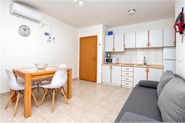 Apartment A2, for 3 persons