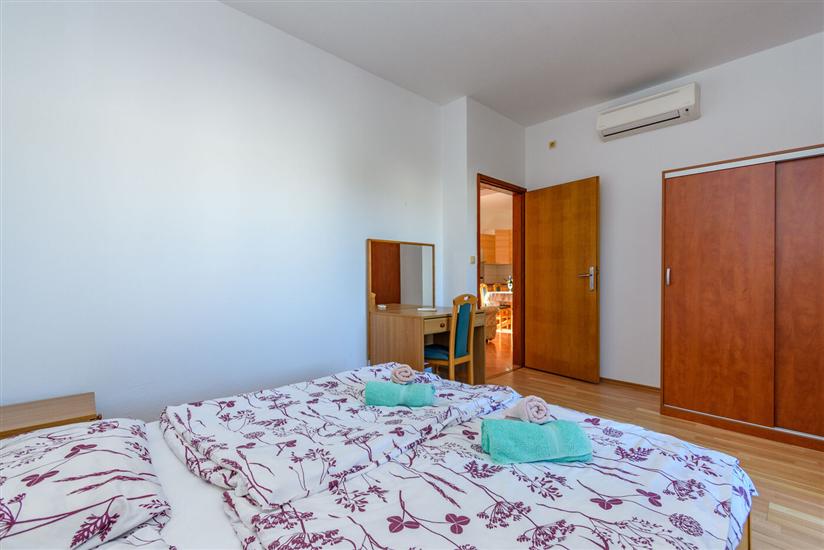 Apartment A2, for 5 persons