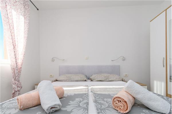 Apartment A3, for 5 persons
