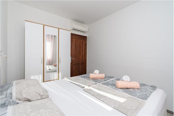 Apartment A3, for 5 persons