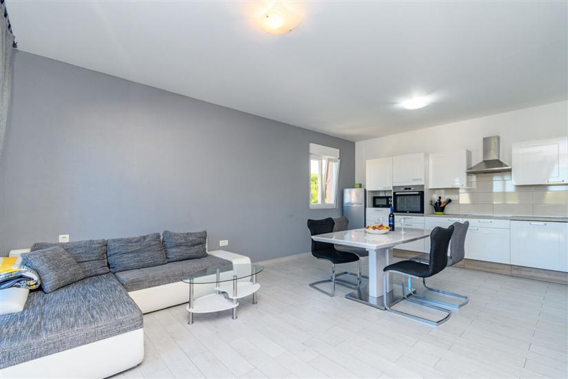 Apartment A3, for 5 persons