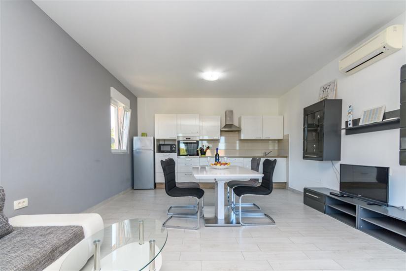 Apartment A3, for 5 persons